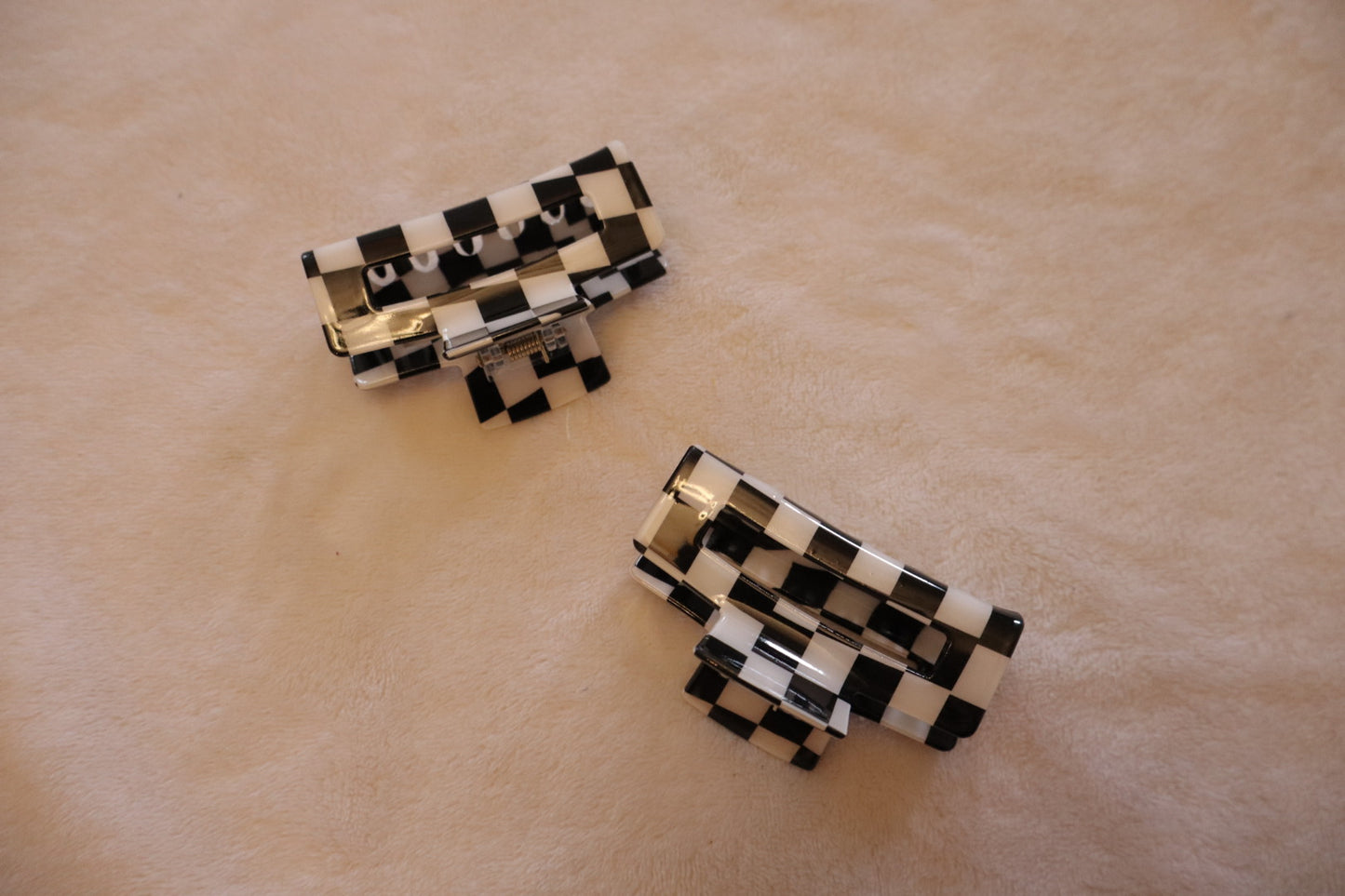 Black Checkered Mini Claw Clips